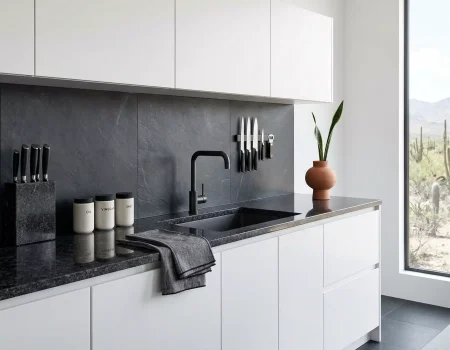 Kitchen granite dark 4